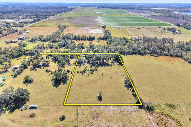 Carlton Lake Rd, Wimauma, FL 33598