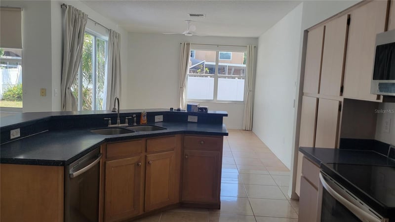 11213 Sailbrooke Dr, Riverview, FL 33579