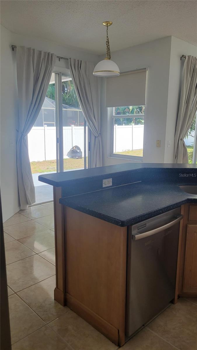 11213 Sailbrooke Dr, Riverview, FL 33579