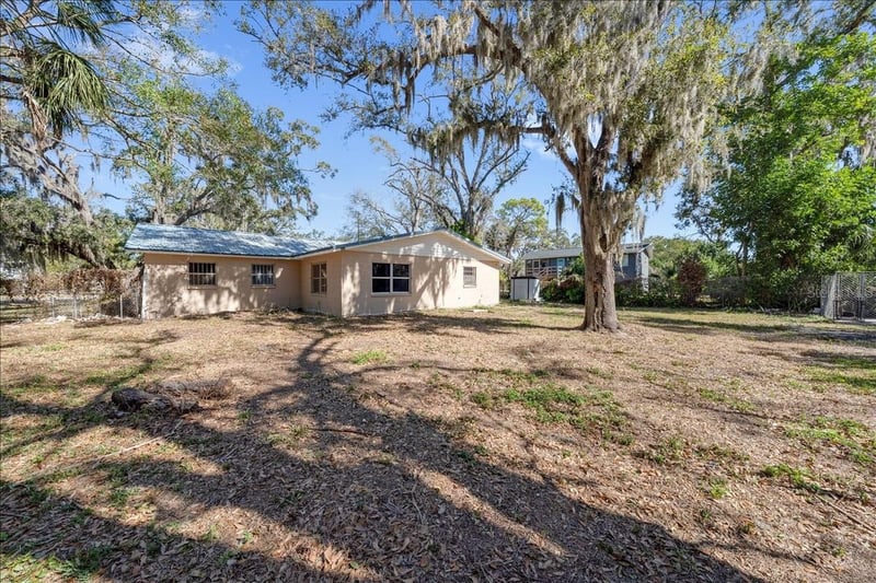 205 2nd Ave, Ruskin, FL 33570