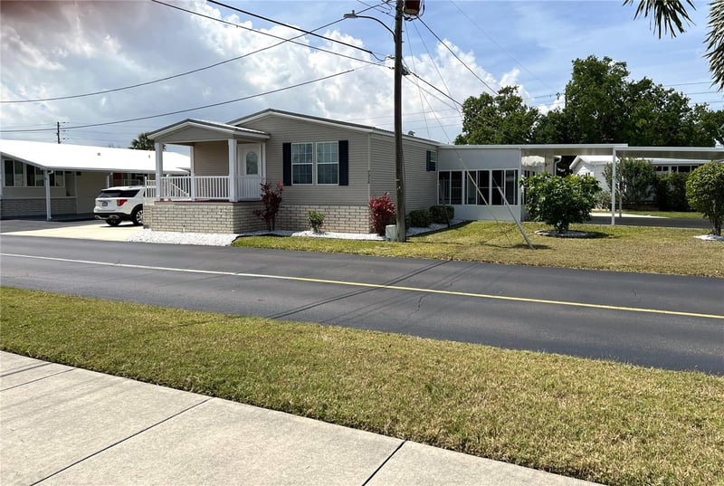 7316 Americana Dr #146, St Petersburg, FL 33702