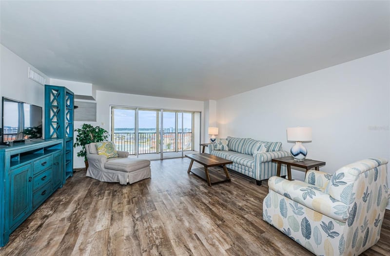 10355 Paradise Blvd #711, Treasure Island, FL 33706