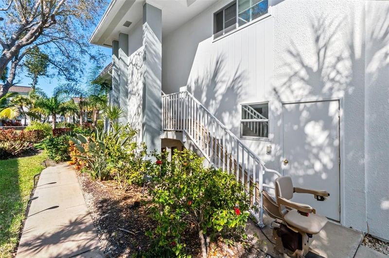 531 Sutton Pl, Longboat Key, FL 34228