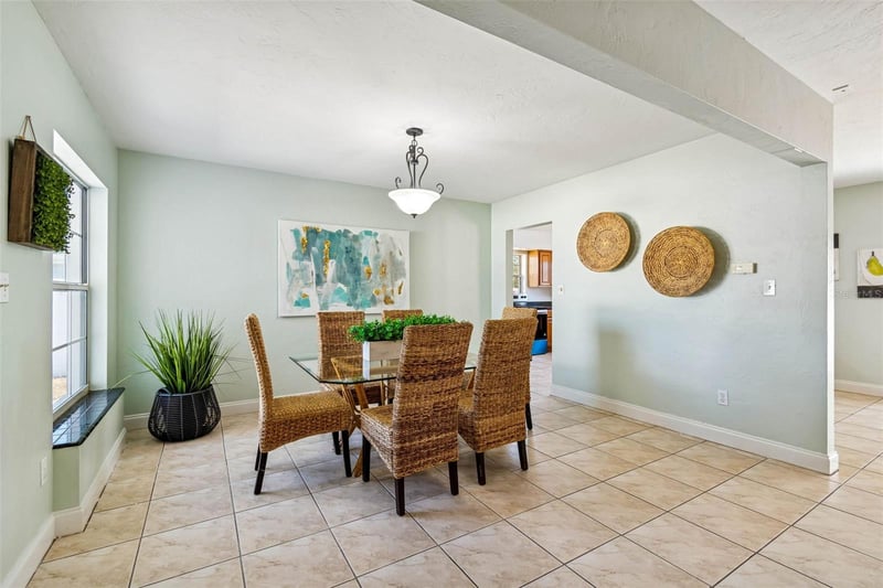 6041 5th Ave, St Petersburg, FL 33710