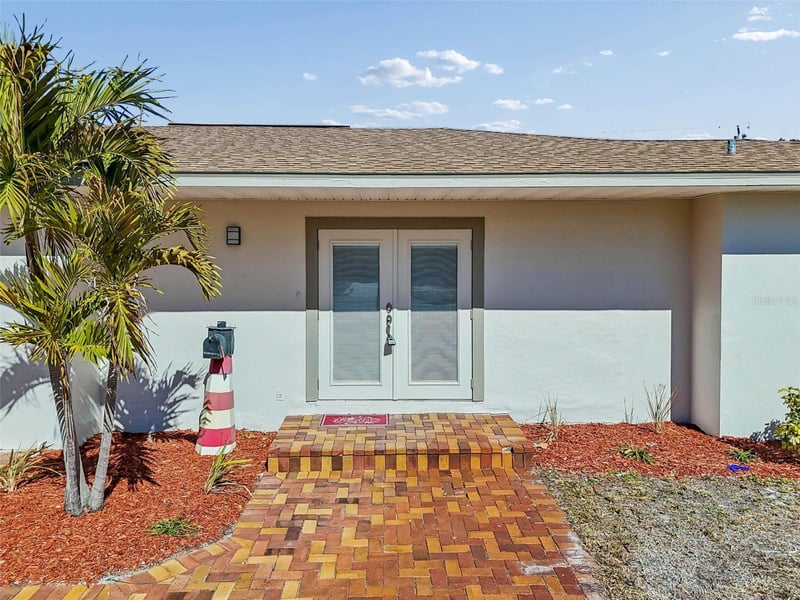 6041 5th Ave, St Petersburg, FL 33710