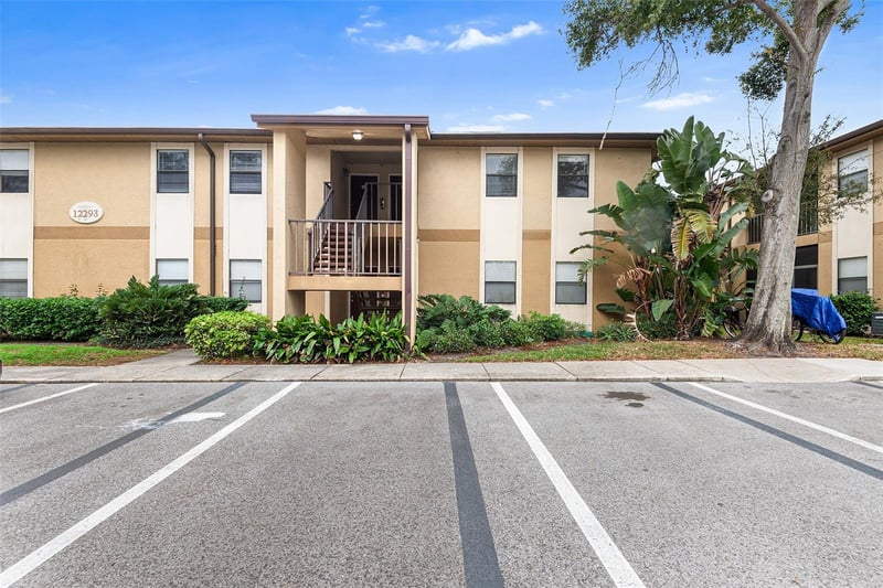 12293 Sailwinds Dr #207, Largo, FL 33773