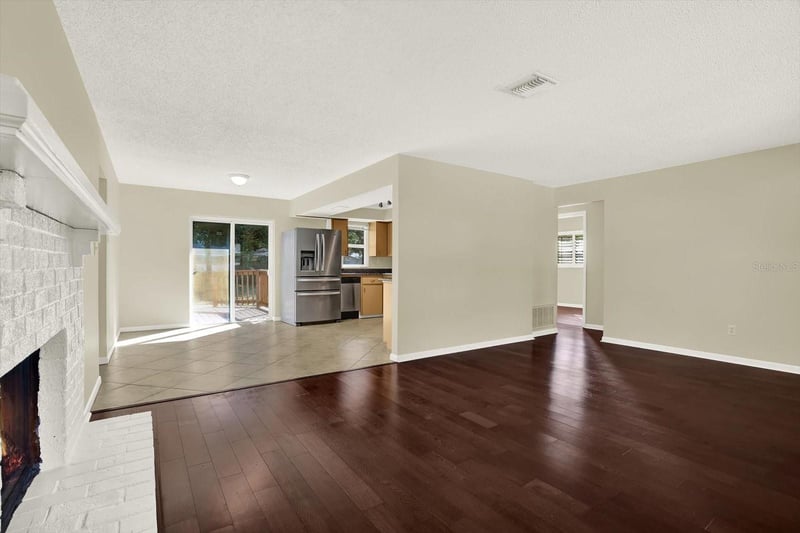 3485 Pine St, Dunedin, FL 34698