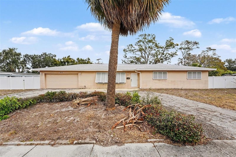 213 Park St, St Petersburg, FL 33710