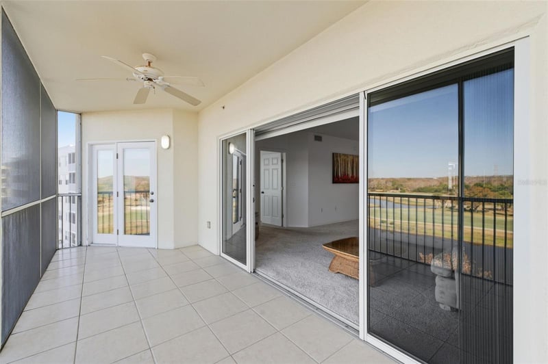 1200 Country Club Dr #1404, Largo, FL 33771