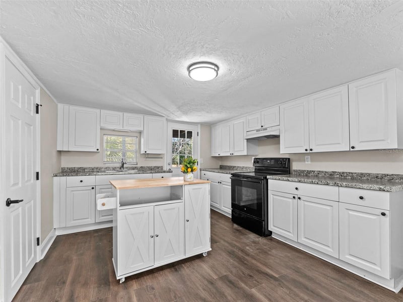 3622 Mohawk Ave, Tampa, FL 33610