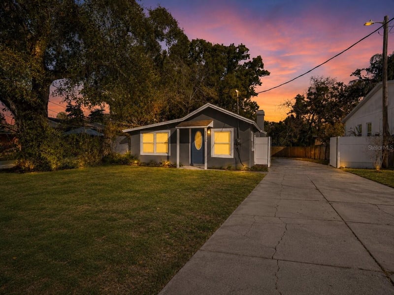 3622 E Mohawk Ave, Tampa, FL 33610