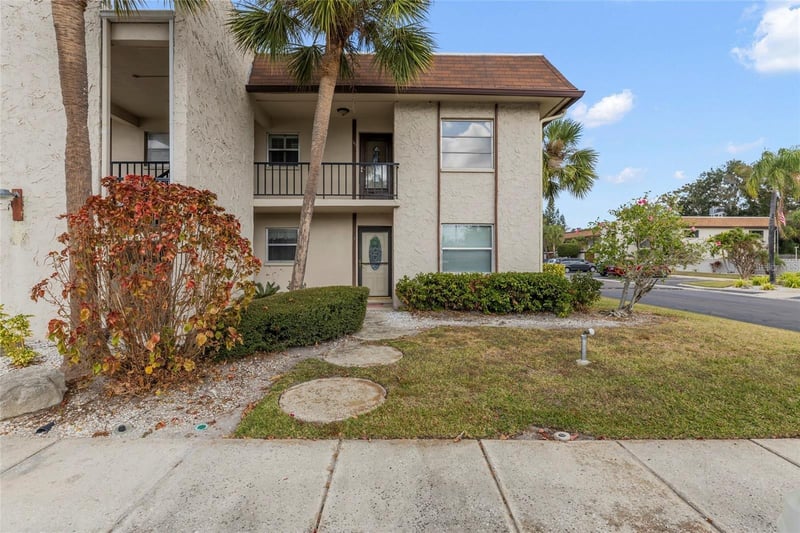 2750 Bay Dr #15E, Largo, FL 33771