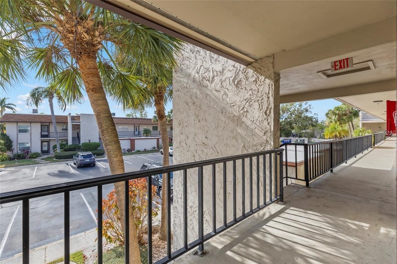 2750 Bay Dr #15E, Largo, FL 33771