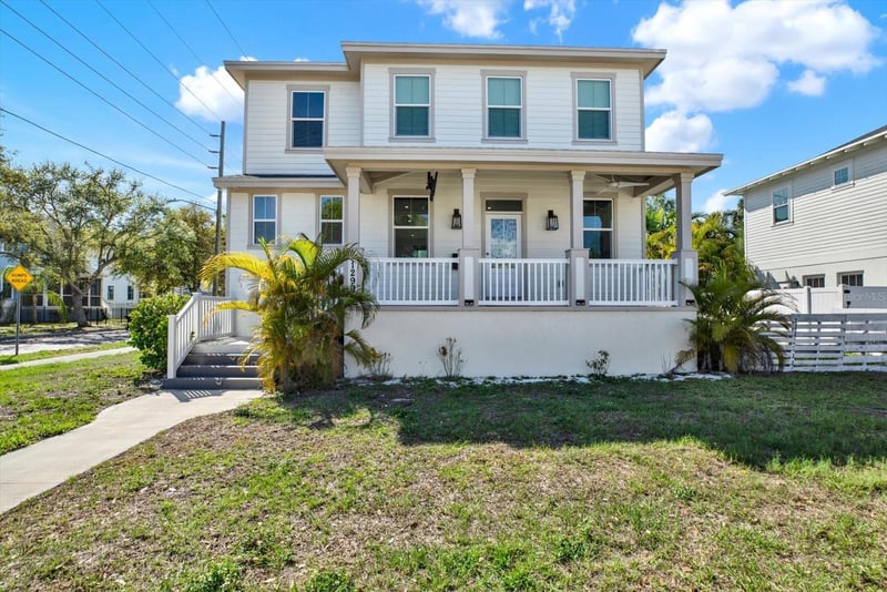 1299 5th St, St Petersburg, FL 33701