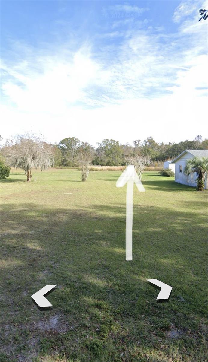 Berry Rd, Plant City, FL 33567