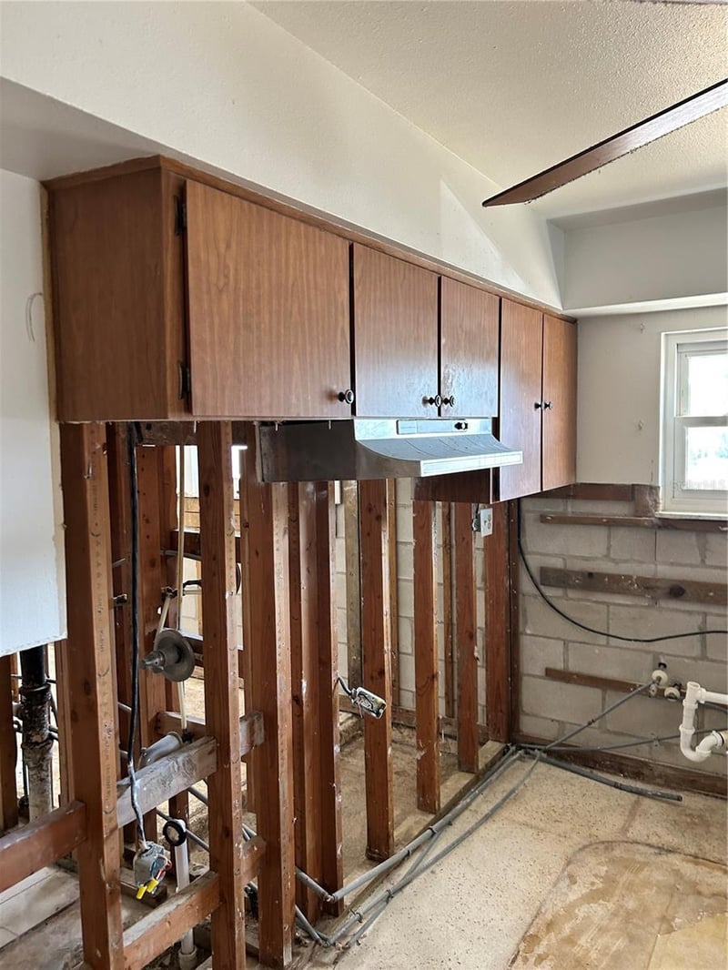 1609 Council Dr, Sun City Center, FL 33573