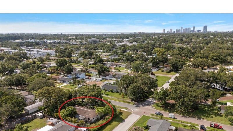 655 42nd Ave, St Petersburg, FL 33703