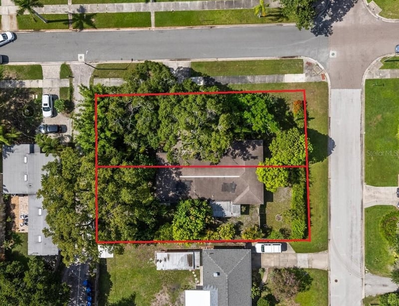 655 42nd Ave, St Petersburg, FL 33703
