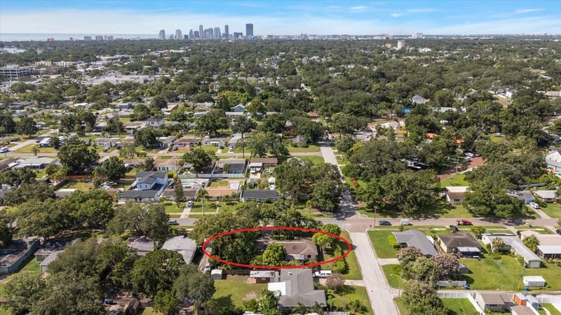 655 42nd Ave, St Petersburg, FL 33703