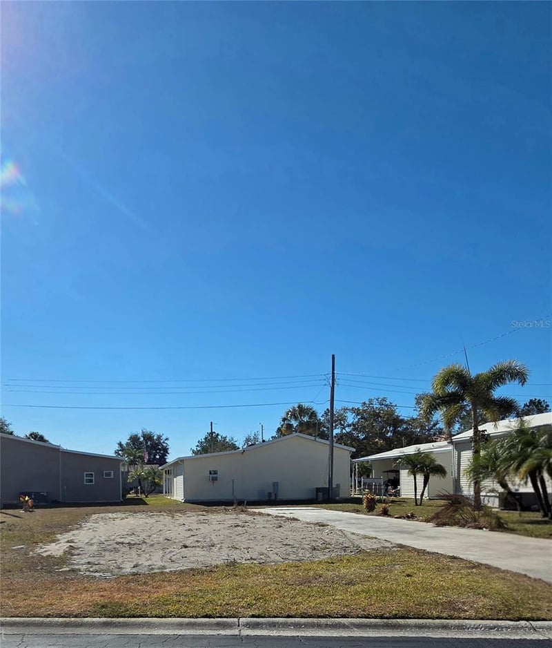 2900 8th Ave #326, Palmetto, FL 34221