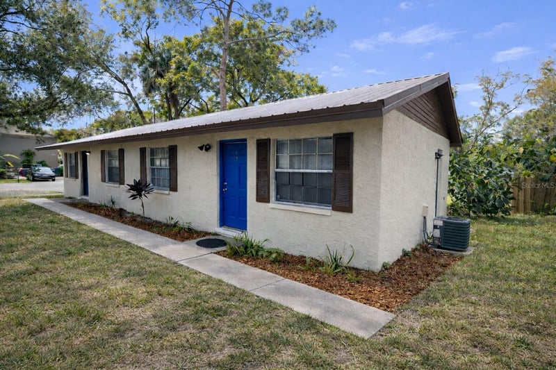 8005 13th St, Tampa, FL 33604