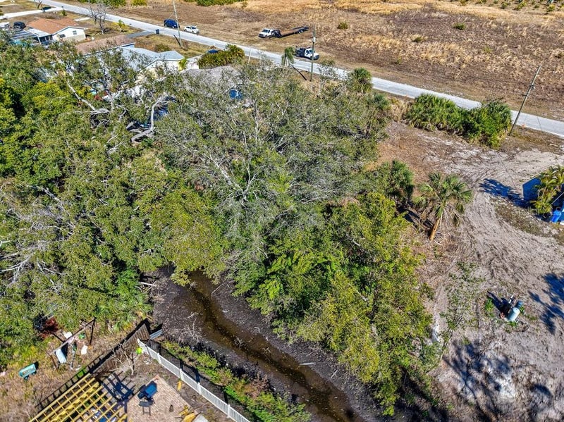 Willis Rd, Ruskin, FL 33570