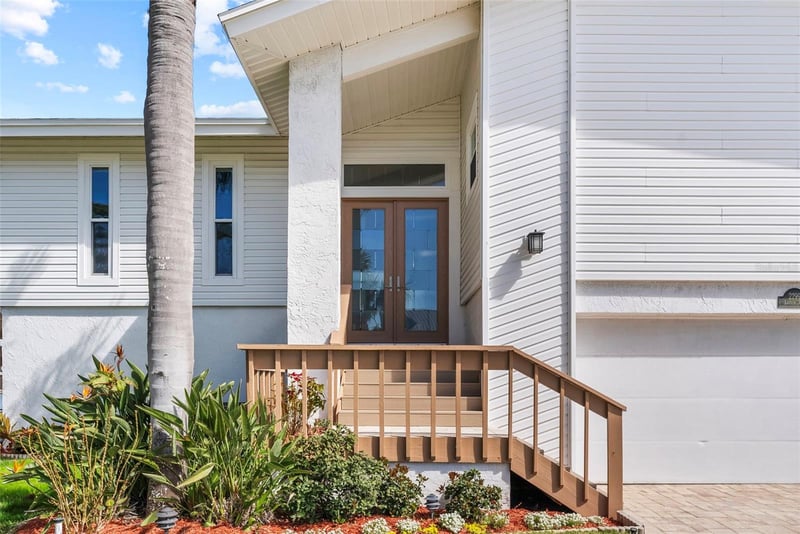 2299 Lagoon Dr, Dunedin, FL 34698