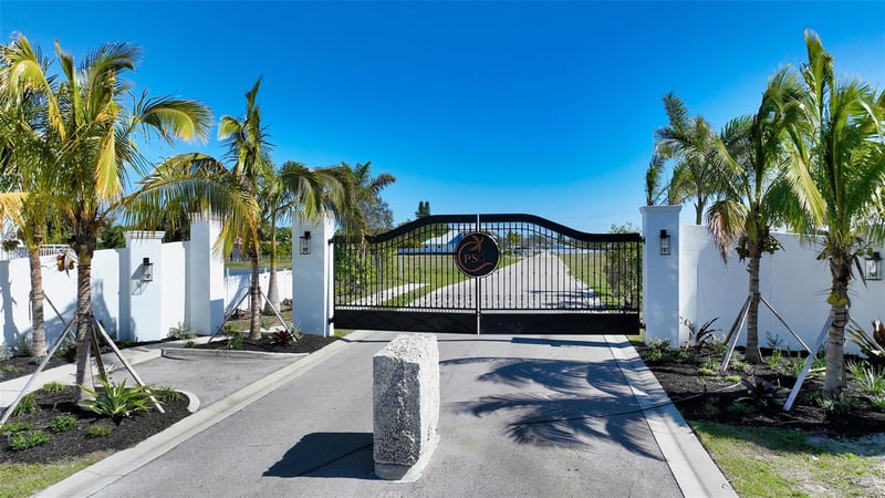 8001 20th Pl, Bradenton, FL 34209