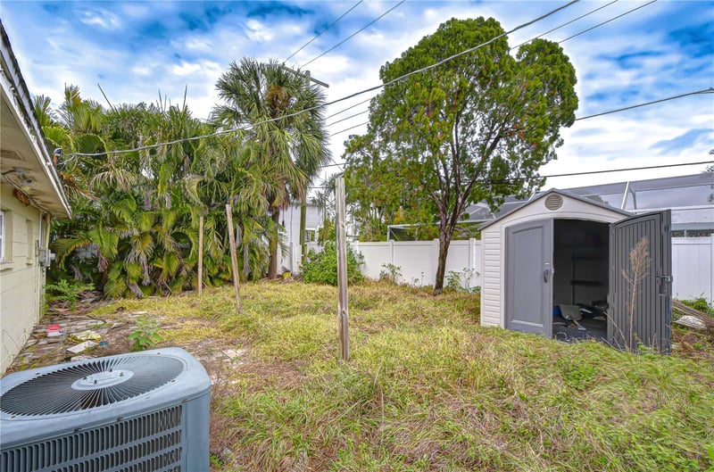 615 Davis Blvd, Tampa, FL 33606