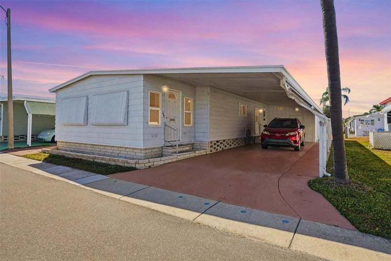 82209 F St #209, Pinellas Park, FL 33781