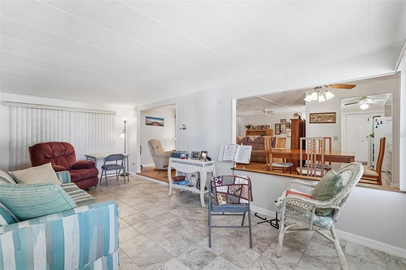 82209 F St #209, Pinellas Park, FL 33781