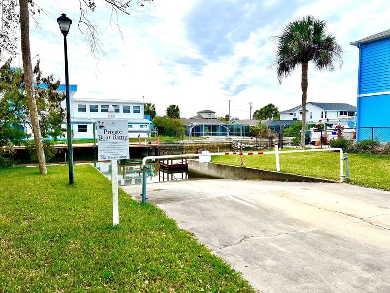 7657 Gulf Way, Hudson, FL 34667