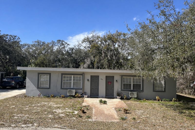 816 Carolina Ave, Tarpon Springs, FL 34689