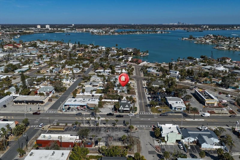 429 70th Ave, St Pete Beach, FL 33706