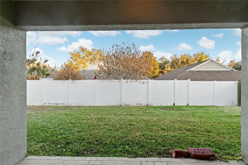 723 Erik Lake Rd, Brandon, FL 33510