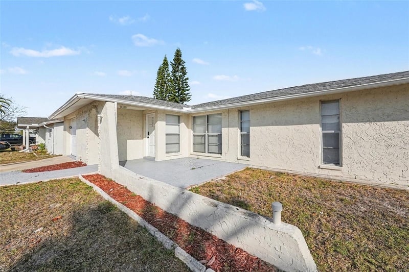 7321 Rosarian Dr, Port Richey, FL 34668