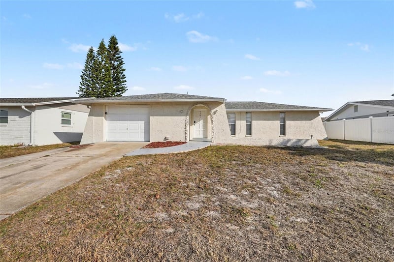 7321 Rosarian Dr, Port Richey, FL 34668