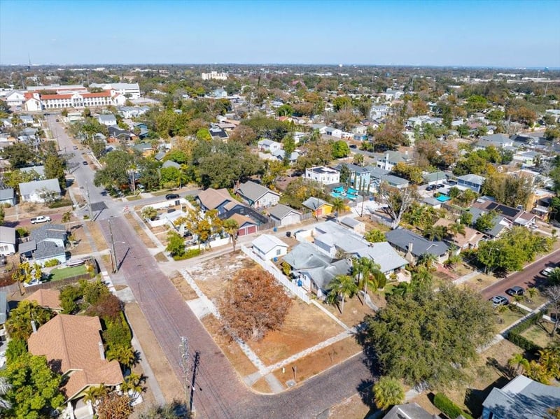 2555 Burlington Ave, St Petersburg, FL 33713