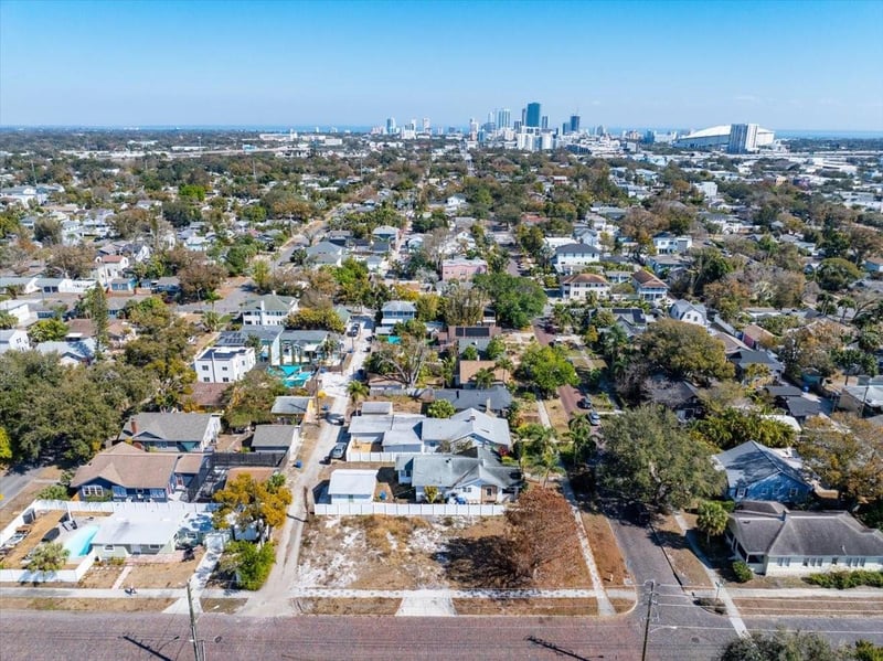 2555 Burlington Ave, St Petersburg, FL 33713