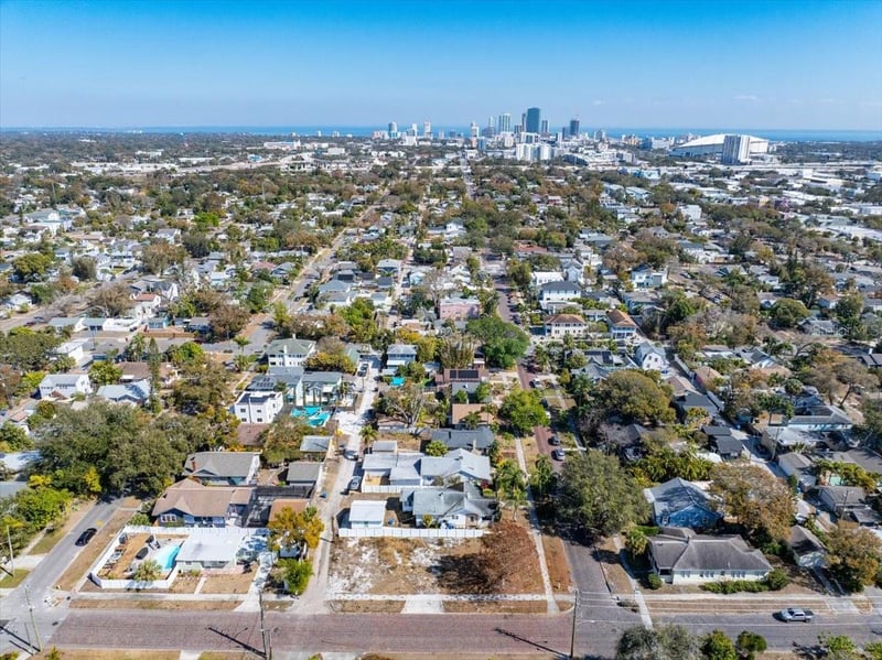 2555 Burlington Ave, St Petersburg, FL 33713