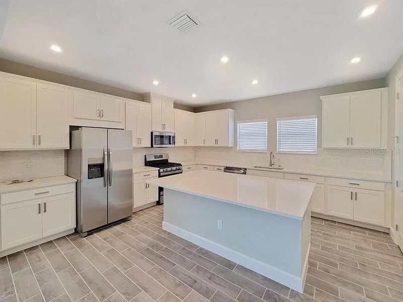 11019 Devonbridge Dr, Palmetto, FL 34221