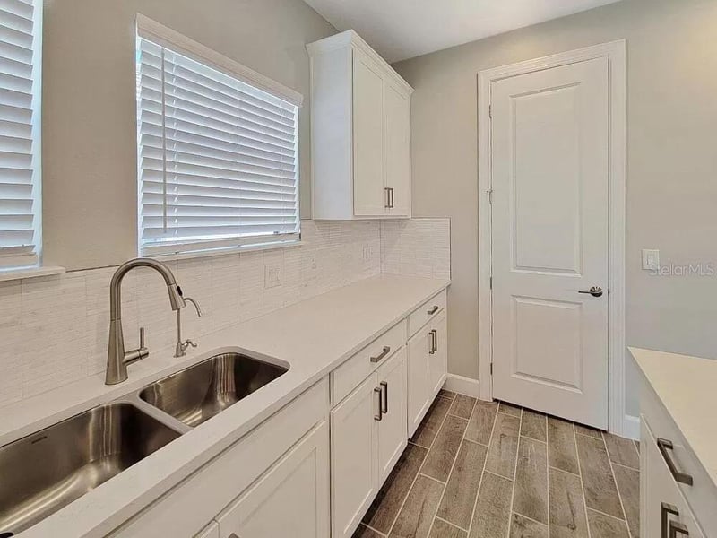 11019 Devonbridge Dr, Palmetto, FL 34221