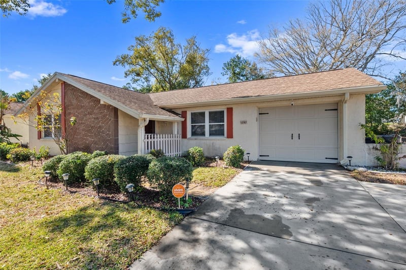 12501 Stagecoach Ln, Hudson, FL 34667