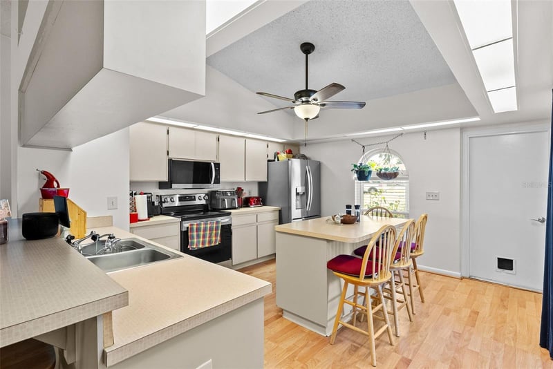 3771 Parkway Blvd, Land O Lakes, FL 34639