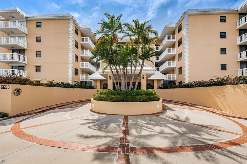 6650 Sunset Way #105, St Pete Beach, FL 33706