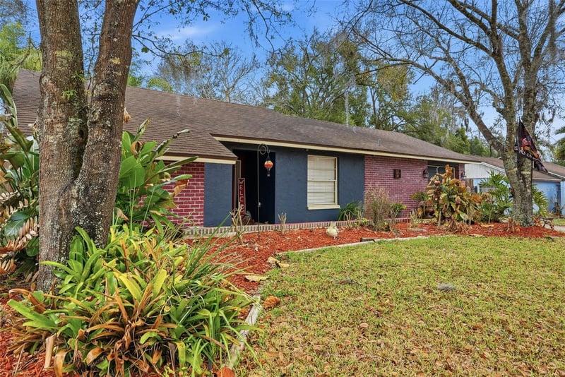 17603 Cranbrook Dr, Lutz, FL 33549