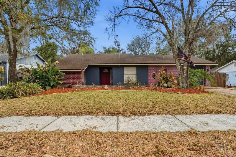 17603 Cranbrook Dr, Lutz, FL 33549