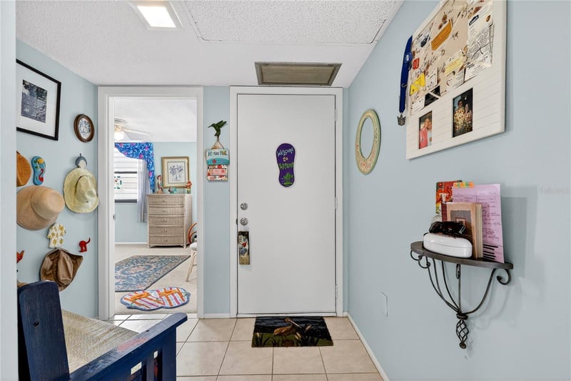 521 Lakeside Dr #521, Bradenton, FL 34210