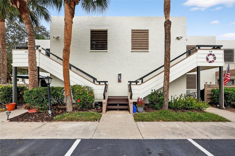 521 Lakeside Dr #521, Bradenton, FL 34210
