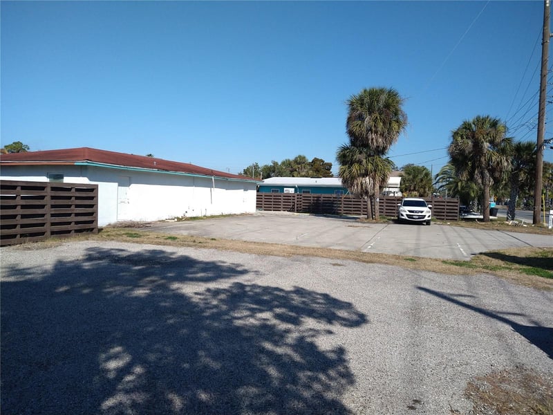 13923 Old Dixie Hw, Hudson, FL 34667